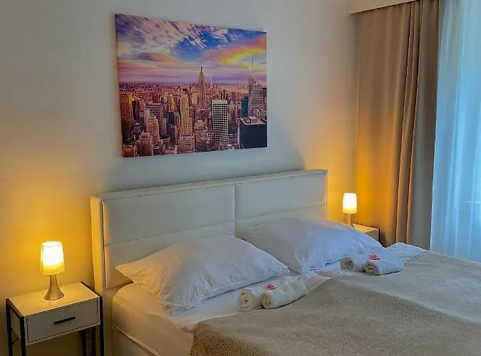 Mitte Apartment *